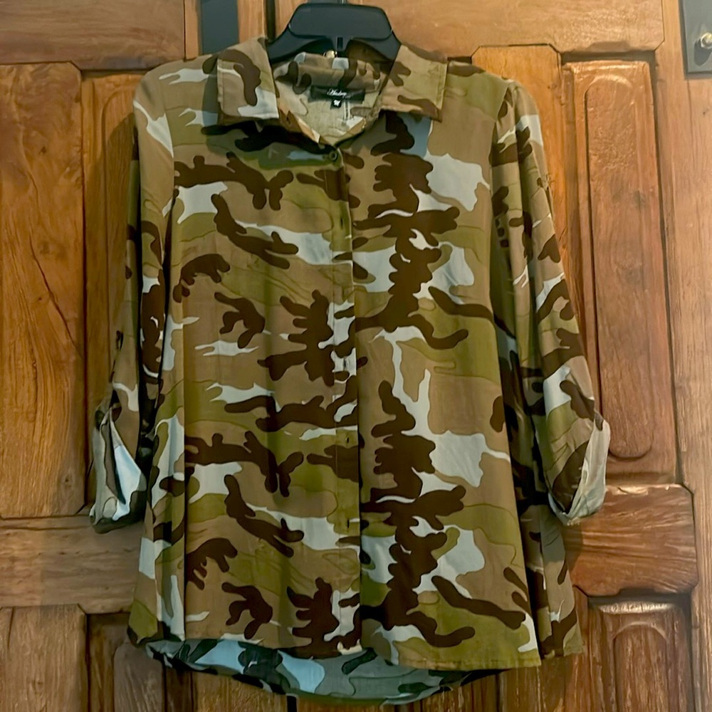 Camo button up blouse with embroidered back!!